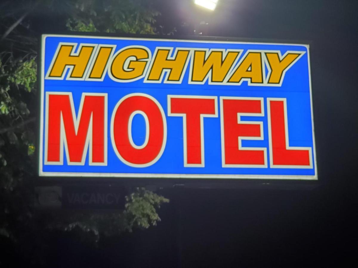 Highway Motel Сент-Пол Экстерьер фото